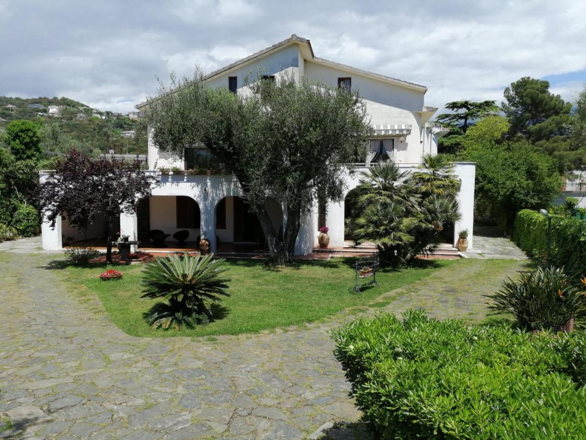 Villa Livia Вилламмаре Экстерьер фото